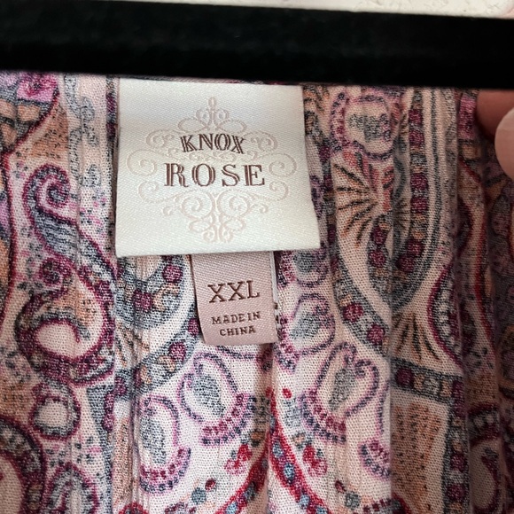 Women's Paisley Print Top - Picture 3 of 4